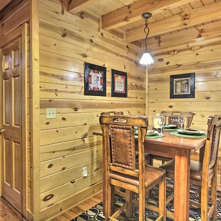 Cabin With Hot Tub About 2 Mi To Island In Pigeon Forge! מראה חיצוני תמונה